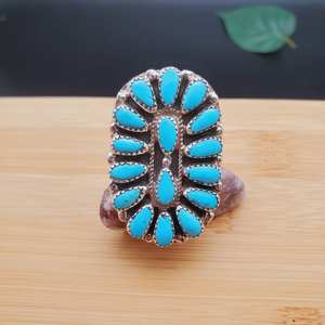 Bague en argent sterling 925 faite à la main avec turquoise en grappe, pour femme, fabriquée aux États-Unis, taille ovale, sertie à la main, tendance pour mariage et fête - Product Image 1