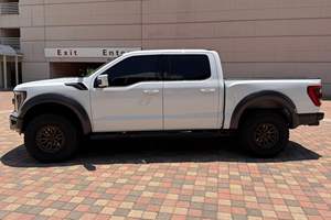 ฟอร์ด เอฟ-150 แร็พเตอร์ ปี 2023 เครื่องยนต์เทอร์โบวี6 450 แรงม้า ขับเคลื่อน 4 ล้อ  ใช้งานในรัฐเท็กซัส  ปรับแต่งน้อยมาก - Product Image 2