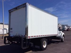 Venta de Camiones de Carga FORD S F650 SD, Cabeza Tractora, Camión Comercial de Servicio Pesado - Product Image 2