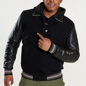 Chaqueta Varsity Moderna para Hombre con Diseño de Mangas en Contraste, Ribete Acanalado y Cierre de Broches Resistente para un Look Urbano Diario y Elegante - Product Image 5