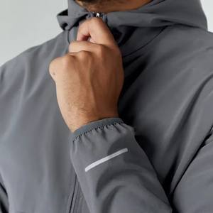 Ensemble de survêtement coupe-vent pour hommes imprimé de logo personnalisé de haute qualité en hiver Fit Training Jogging Waterproof Outdoor Nylon - Product Image 6