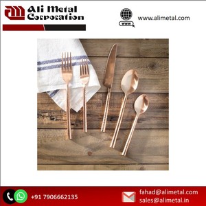 El mejor utensilio de oficina de acero inoxidable temático y juego de cubiertos de viaje portátil de paja de Metal con estuche Rainbow Black Mirror Bag - Product Image 2