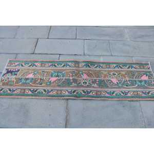 Alfombra Turca de 1.7x5.5 pies, Alfombra Vintage, Alfombra Marroquí de Lana Azul y Rosa - Product Image 4