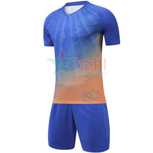 Tenue de football personnalisée dernière conception à transfert thermique, haut de maillot d'équipe grande taille, écologique, respirant, 100 % polyester, vêtements de sport - Product Image 1