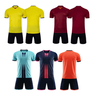 Venta al por mayor 100% poliéster transpirable ligero secado rápido personalizable Unisex fútbol Jersey equipo uniforme - Product Image 1