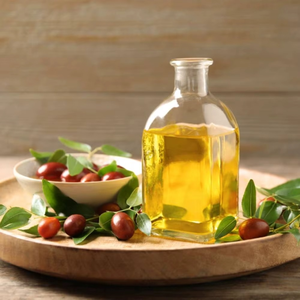 Approvisionnement d'usine 100% huile de jojoba biologique pure huile de support pressée à froid pour les formulations de soins de la peau et de soins capillaires approvisionnement en vrac de l'Inde - Product Image 3