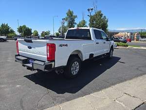 Remise spéciale 2024 Ford F-250 Super Duty XLT pour applications lourdes - Product Image 3