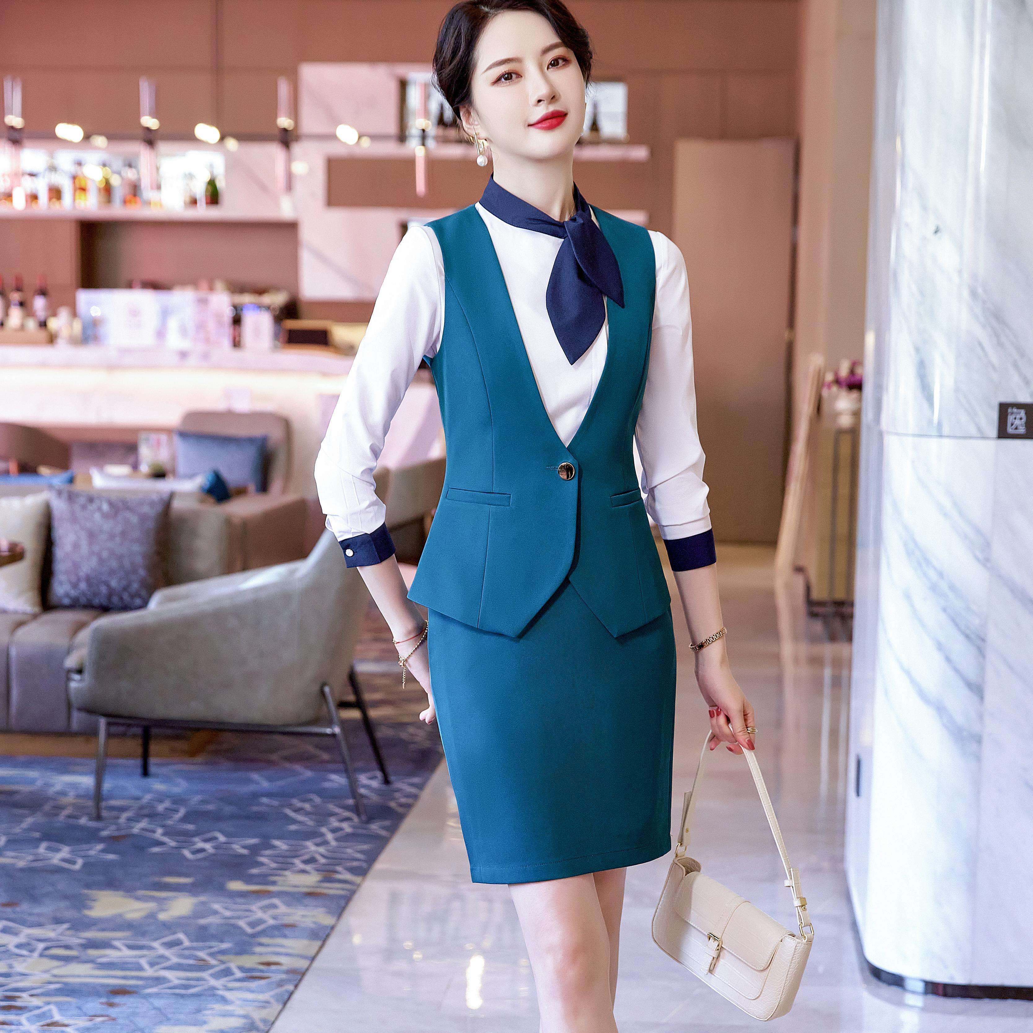 สีเขียว