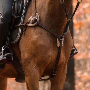 Pechera Ajustable de Cuero Duradero para Caballos y Equitación, Corona Rub International - Product Image 6