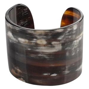 Mancuernillas y Brazalete de Cuerno de Búfalo Pulido, Hechos a Mano por Artesanos Indios, Diseño Moderno, Regalo de Boda de la India - Product Image 1