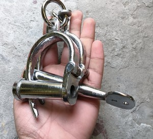 กุญแจเหล็กโบราณแบบล็อคสองชั้นโลหะแบบดั้งเดิมพร้อมเกราะศิลปะและเทคนิคการชุบแบบสะสมสำหรับธีมความรักขายส่ง - Product Image 1