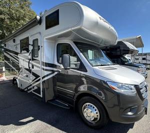 รถบ้านขนาดใหญ่สุดหรูพร้อมระบบปรับอากาศสำหรับการตั้งแคมป์ รถพ่วงคาราวาน บ้านเคลื่อนที่ รถบรรทุก รถแคมป์เปอร์ - Product Image 3