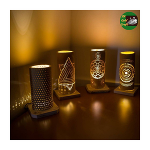 Lampe suspendue en bambou style fait à la main design écologique unique crée un éclairage pour les maisons, les stations balnéaires, les restaurants et l'intérieur décoratif et chaleureux - Product Image 2