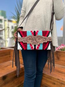 Nuevo Western Stylish Real Tooled Aztec Leather Multi Color Fringe Sling Bag Venta caliente Nueva llegada Tooled Saddle Manta Bolso - Product Image 3