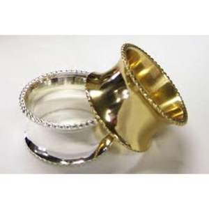 Ronds de serviette en métal dans une argenterie élégante avec un design époustouflant, parfaits pour les fêtes de Noël, les mariages et toute occasion - Product Image 2