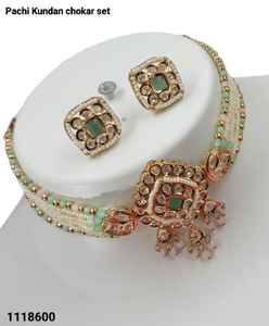 Indian Square Motipearl elegante Kundan & Drop elegante moda tono dorado Kundan perla gargantilla collar con juego de pendientes a juego - Product Image 3