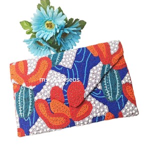 Bolso de Mano / Cartera de Diseño Hecho a Mano para Mujer, de Lujo, Moderno, para Fiesta, Boda, Banquete, con Lentejuelas Brillantes, Bordado y Cuentas - Product Image 1