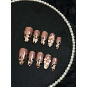 Ongles press-on Golden Leopard Muse : Design élégant et accrocheur - Product Image 3