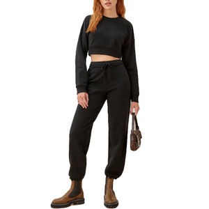 Conjunto Deportivo de Invierno para Mujer, Ecológico, 100% Algodón, OEM ODM, Talla y Logotipo Personalizables, 2 Piezas con Top Corto y Pantalones Largos - Product Image 5