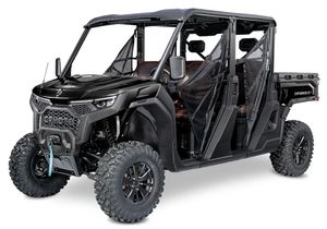 Encuentre vehículos utilitarios Uforce U10 XL con motor CF duradero, que ofrecen 71 caballos de fuerza y un cabrestante frontal sintético de 4500 lb. - Product Image 4
