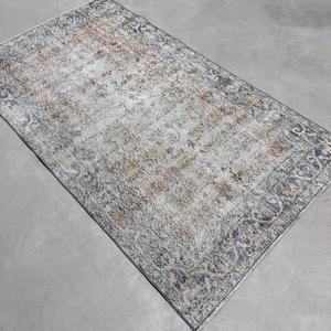 Alfombra Turca Vintage con Acentos Persas, 3.7x6.3 pies (112x192 cm), Azul - Product Image 3