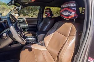 TA-C0-MAR Limited 4x4 2021, Bajo Kilometraje, Motor en Buen Estado, Neumáticos R18, Listo para Enviar - Product Image 2