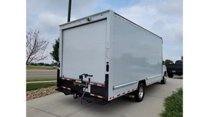 Ford E-Series Cutaway E-350 SRW 2024 Usado en Excelentes Condiciones - Product Image 2