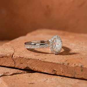 Bague Halo en Moissanite Diamant Coupe Ovale en Argent 925, Bijou de Mariage pour Cadeau Nuptial ou Fêtes d'Anniversaire, Charme Étincelant - Product Image 5