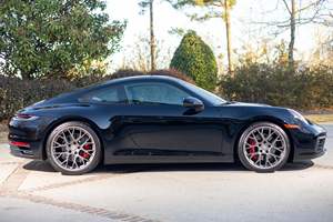 Porsche 911 Carrera S Coupé Usado 2024 - Product Image 2