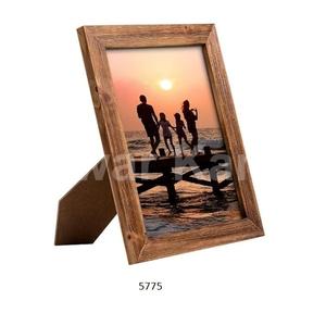 กรอบรูปขอบสีน้ำตาลลายทำด้วยมือทำจากไม้แนวชนบทพร้อมกระจกความละเอียดสูงสำหรับการแสดงตกแต่งผนังหรือบนโต๊ะ - Product Image 1