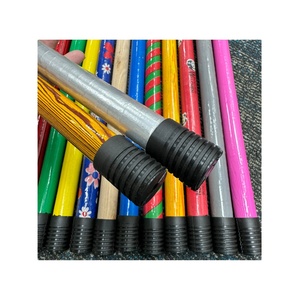 Hilo griego con artículos para el hogar de PVC, mango de escoba recubierto y palo de madera de eucalipto, palos de mopa para casa, palo de poste de limpieza - Product Image 1