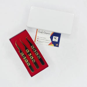 Hot Picks Nueva llegada Gold Kitty Pinzas para pestañas Top Trend Diseño popular con material de acero inoxidable sostenible - Product Image 5