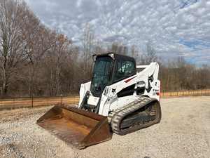 Chargeuse compacte sur chenilles Bobcat T770 2021, 1021 heures, moteur diesel Perkins, boîte de vitesses Eaton, pompe à roulement moteur haute performance - Product Image 5