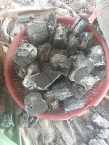 CHARBON DE BOIS BLANC À LONGUE BRÛLURE, PLUSIEURS TAILLES CHARBON DE BAC DE HAUTE QUALITÉ PAR BIWOOD VIETNAM - Product Image 4