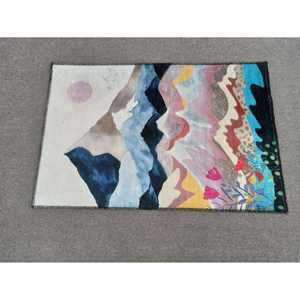 Tapis imprimé montagne abstraite - Design paysager pour espaces modernes, tapis en chenille - Product Image 1