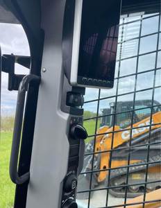 Cargadora Compacta Case SV280B 2023: Potente Rendimiento de Elevación Vertical para Sitios de Trabajo Modernos - Product Image 6