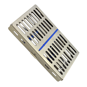 Juego de Instrumentos Dentales Manuales de Acero Inoxidable, Incluye Cassette de Esterilización, Espejo, Explorador, Kit de Escalador, Certificado CE - Product Image 4