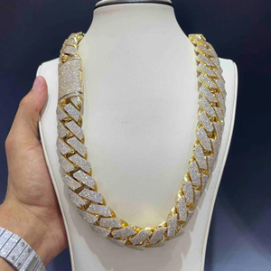 Top Quality 10k Gold Customized Iced Out Diamond New Fashion 20MM Cuban Chain with White Diamonds Unisex Hip Hop Style Chain - Product Image 3