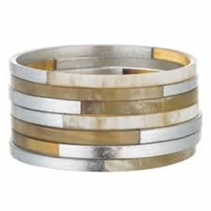 Bracelet en corne de buffle en acier inoxydable fait à la main pour femmes, bracelet en corne de buffle avec un style unique, bijoux pour anniversaire et nouvel an - Product Image 1
