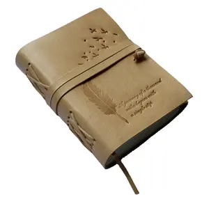 硬装日记本，配有相同材料的配套笔盒，天然鞣制阴影真皮水牛皮革日记本