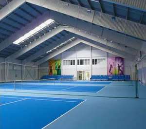 Usine métallique préfabriquée à faible coût et structure en acier <span class=keywords><strong>portable</strong></span> pour terrain de badminton pour stade extérieur - Product Image 4