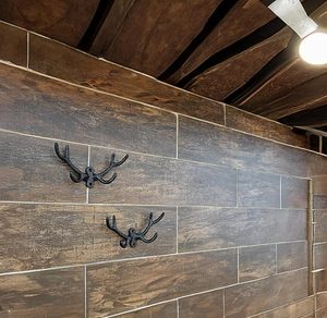 ตะขอเสื้อโค้ทเหล็กหล่อสีดำวินเทจสไตล์เขากวาง-บ้านไร่ที่ทนทานและเรียบง่ายใช้งานง่ายสำหรับเสื้อโค้ทและหมวก - Product Image 4