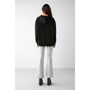 Sudadera con Capucha y Bolsillo Canguro para Mujer, Marca GRIMELANGE, Modelo Alena, Básica, Oversize, de Algodón Orgánico, con Cierre - Product Image 5