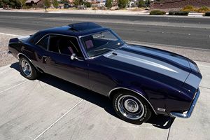 Chevrolet Camaro Coupé 1968 d'occasion en excellent état, boîte manuelle 4 vitesses, V8 de 396 pouces cubes, restauré, avec système de sonorisation intégré - Product Image 2