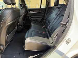 Jeep Grand Cherokee Limited Sport d'occasion propre, modèle 2023 - Product Image 4