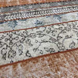 Tapis turc 2,9 x 12,4 pieds, tapis vintage, tapis en laine à pois orange - Product Image 5