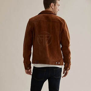 Veste d'hiver moderne en cuir suédé de vache avec logo frontal, design écologique et léger, lignes épurées et finition lisse - Product Image 2