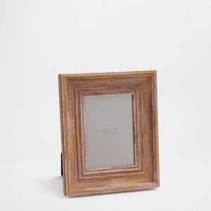 Marco de fotos de madera maciza pulida con diseño rectangular adecuado para la exhibición de certificados de graduación o logro - Product Image 1