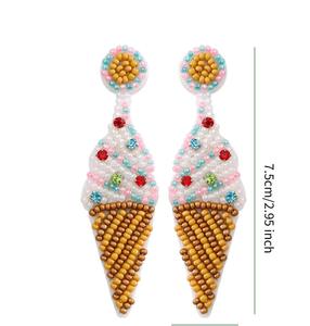 Boucles d'oreilles élégantes en crochet brodé avec des perles colorées et de l'argent, bijoux de fête pour femmes au meilleur prix, boucles d'oreilles à perles - Product Image 1