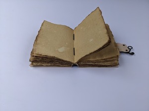 Hechizo hecho a mano LIBRO DE SOMBRAS Grimoire diario hecho a mano Vintage Deckle Edge Papers - Product Image 2